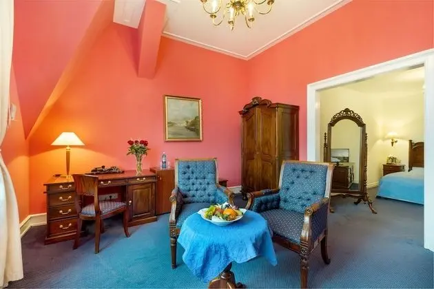 Comfort Tek Büyük Yataklı Oda