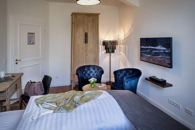 Classic Tek Büyük Yataklı Oda