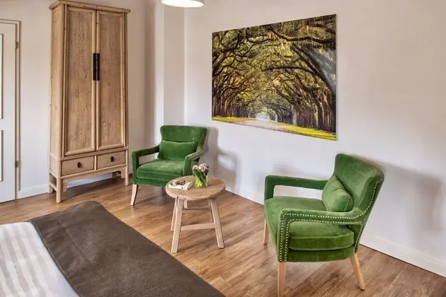 Classic Tek Büyük Yataklı Oda