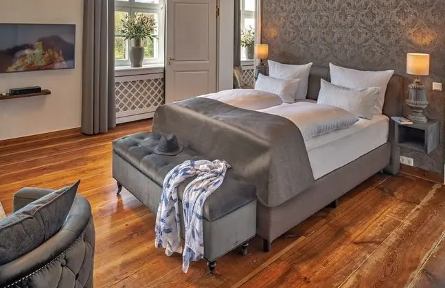 Junior Stüdyo Süit