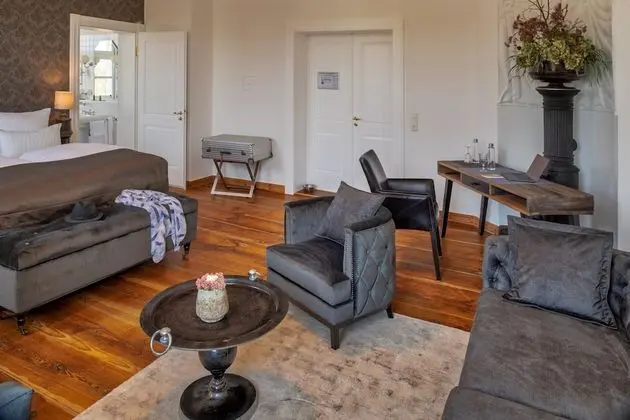 Junior Stüdyo Süit