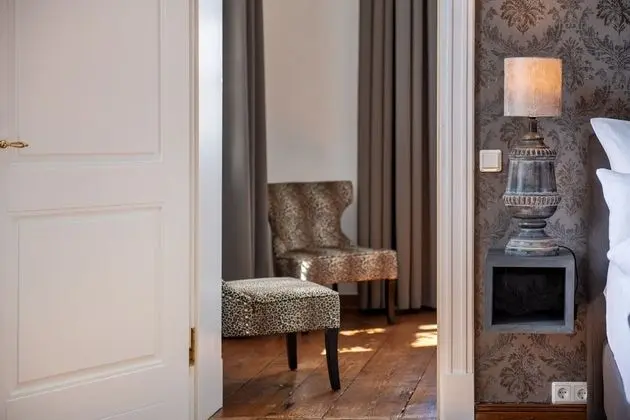 Junior Stüdyo Süit