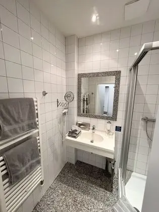 Classic Tek Büyük Yataklı Oda