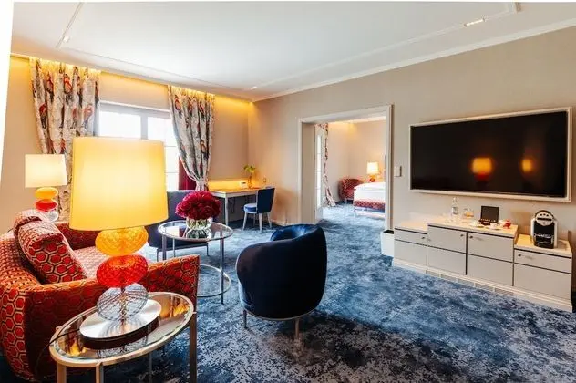 Süit, Göl Manzaralı