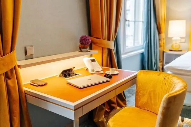 Tek Büyük Yataklı Oda