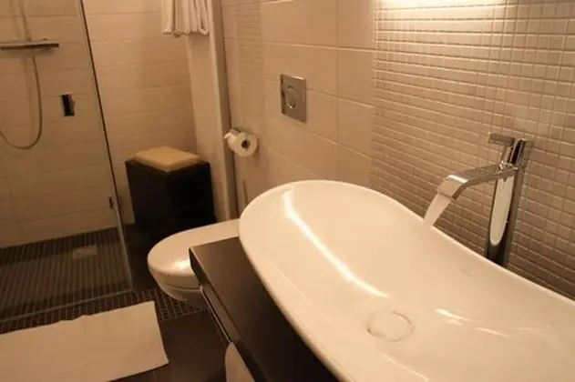 Comfort Büyük Yataklı Tek Kişilik Oda