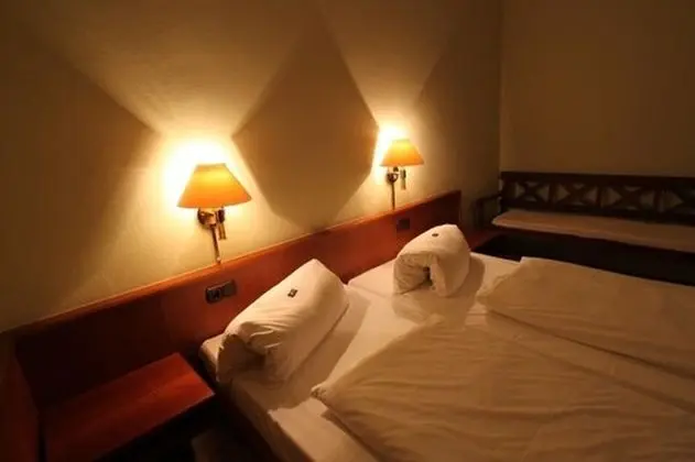 Standard Büyük Yataklı Tek Kişilik Oda