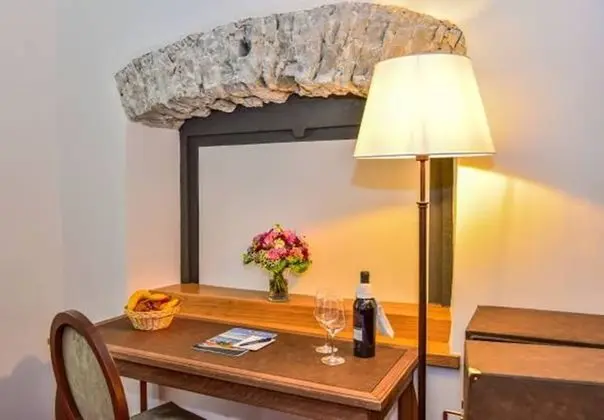 Süit (partially with sea view)