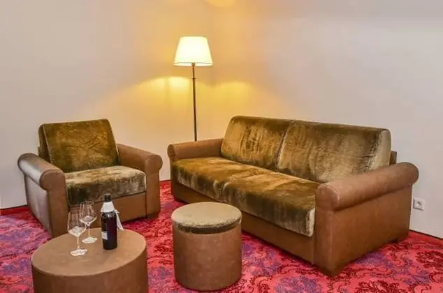 Süit (partially with sea view)