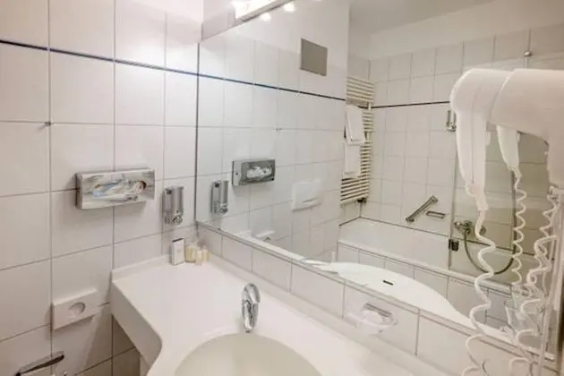 Süit (partially with sea view)