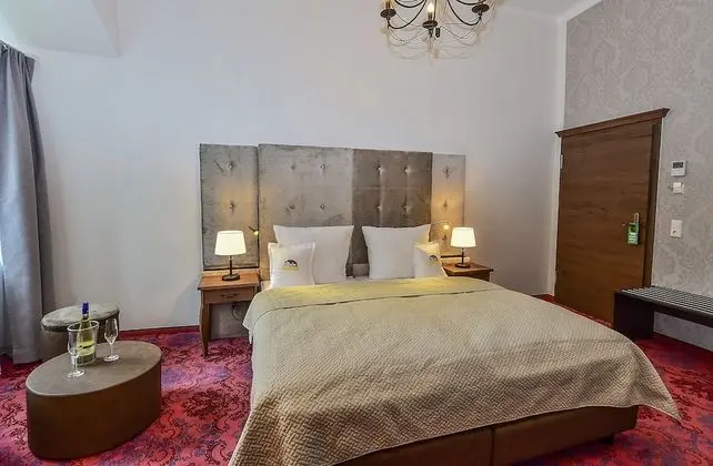 Tek Büyük Yataklı Oda