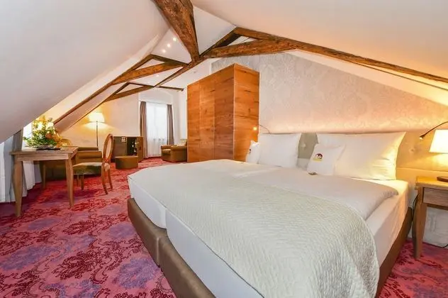 Tek Büyük Yataklı Oda