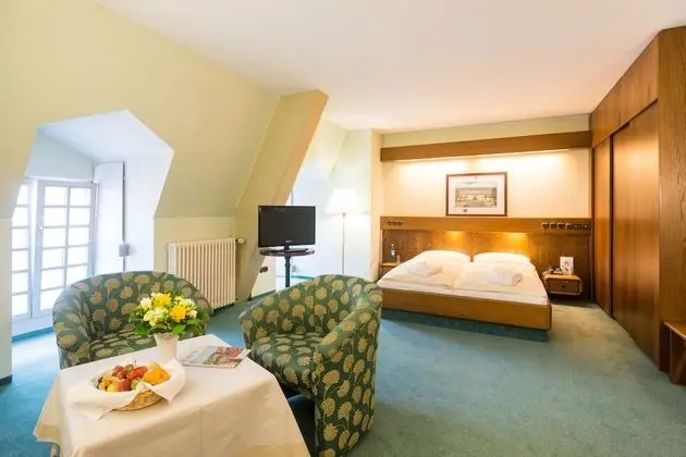 Comfort Tek Büyük Yataklı Oda