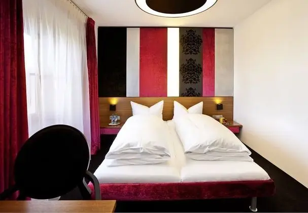 Comfort Tek Büyük Yataklı Oda, 1 Çift Kişilik Yatak (Comfort Junior Doppelzimmer)