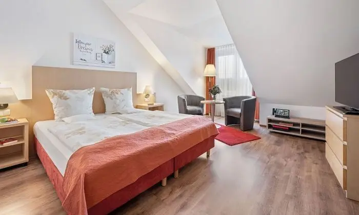 Comfort Tek Büyük Yataklı Oda