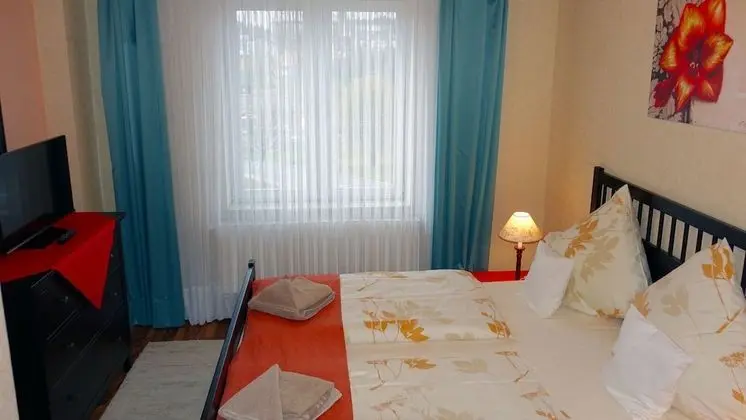 Comfort Tek Büyük Yataklı Oda