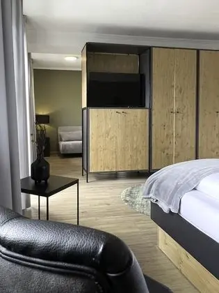 Comfort Tek Büyük Yataklı Oda, Balkon, Göl Manzaralı