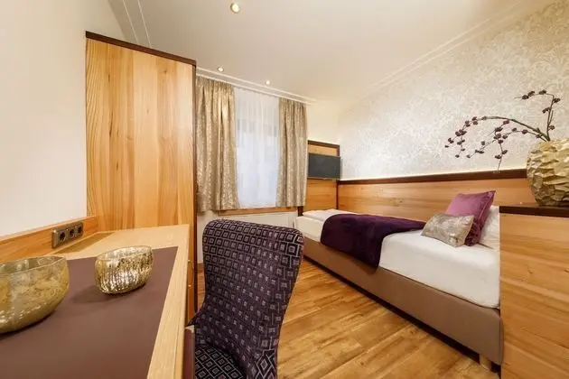 Classic Single Room with Shower