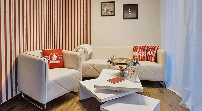 Superior Apart Daire, 2 Yatak Odası, Şömine, Göl Manzaralı