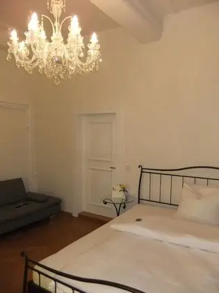 Tek Büyük Yataklı Oda (Schloss)