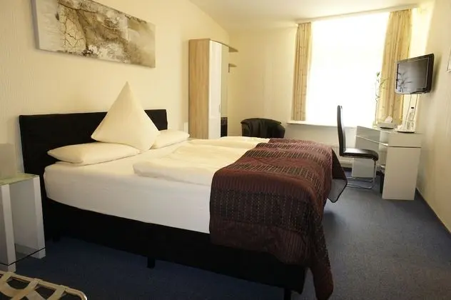 Tek Büyük Yataklı Oda