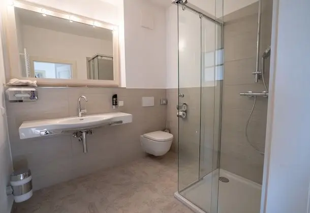 Basic Tek Büyük Yataklı Oda, 1 En Büyük (King) Boy Yatak