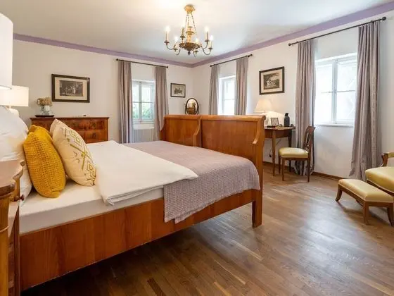 Standard Tek Büyük Yataklı Oda