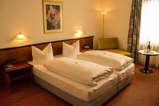 Basic Tek Büyük Yataklı Oda