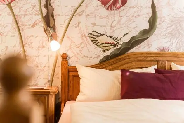 Basic Tek Büyük Yataklı Oda