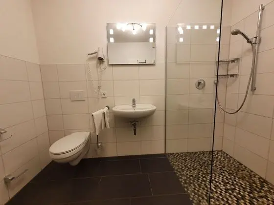 Classic Tek Büyük Yataklı Oda, Banyolu/Duşlu (#2 Pusteblume im EG)