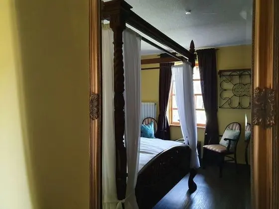 Deluxe Tek Büyük Yataklı Oda, Banyolu/Duşlu, Bahçe Manzaralı (#3 QueenMom im EG)