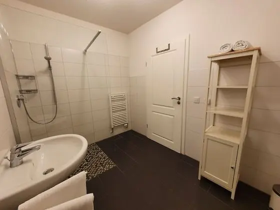 Tek Büyük Yataklı Oda, Banyolu/Duşlu (#1 Spatzennest im EG)