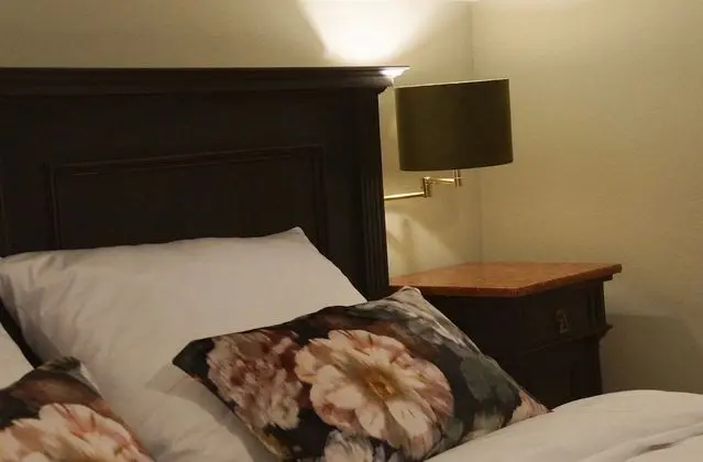 Basic Tek Büyük Yataklı Oda