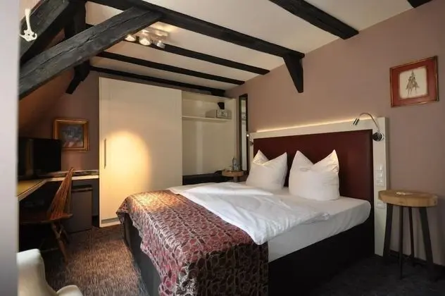 Comfort Tek Büyük Yataklı Oda