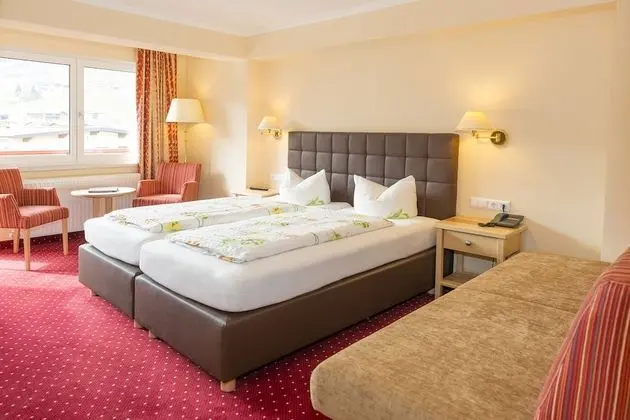 Deluxe Dört Kişilik Oda