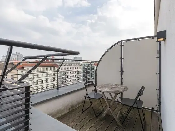 Suite M + rooftop terrace + city view