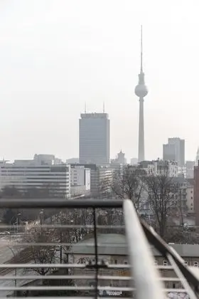 Suite S + balcony + city view