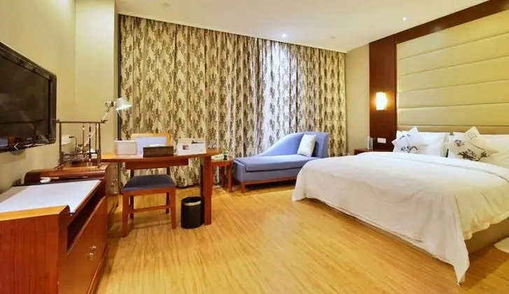 Deluxe Tek Büyük Yataklı Oda