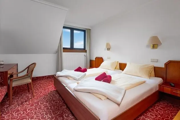 Tek Büyük Yataklı Oda