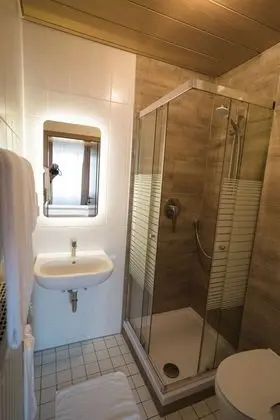 Comfort Tek Büyük veya İki Ayrı Yataklı Oda