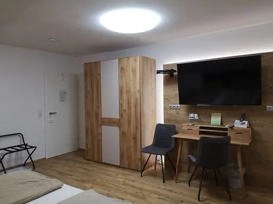 Deluxe Tek Büyük Yataklı Oda, Özel Banyo, Dağ Manzaralı