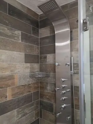 Deluxe Tek Büyük Yataklı Oda, Özel Banyo, Dağ Manzaralı