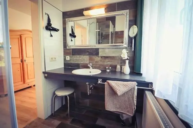 Deluxe Tek Büyük Yataklı Oda, Özel Banyo, Dağ Manzaralı