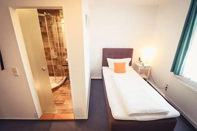 Standard Tek Kişilik Oda, Özel Banyo, Bahçe Manzaralı