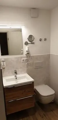 Deluxe Tek Büyük Yataklı Oda, Banyolu/Duşlu