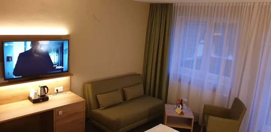 Deluxe Tek Büyük Yataklı Oda, Banyolu/Duşlu