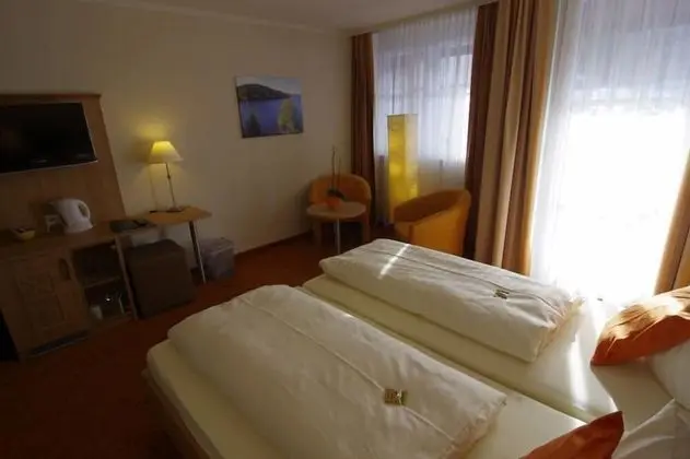 Tek Büyük Yataklı Oda, Balkon (or terrace)