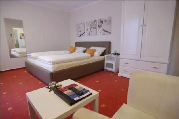 Tek Büyük Yataklı Oda, Balkon (or terrace)