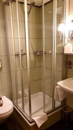 Tek Büyük Yataklı Oda, Balkon, Dağ Manzaralı (Small)