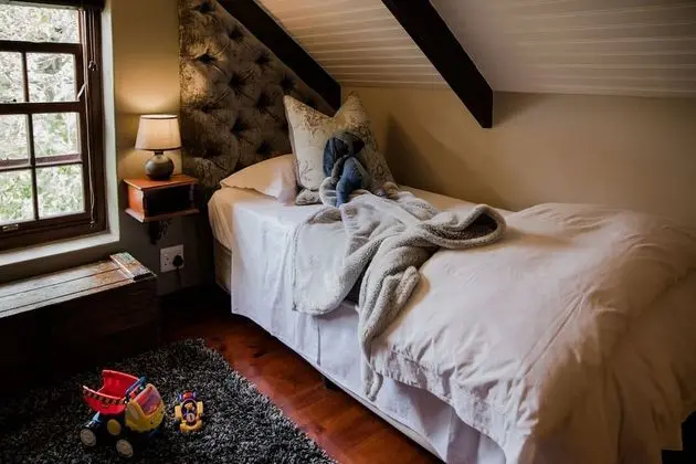 Family Kır Evi (2 Adults & 2 Children)